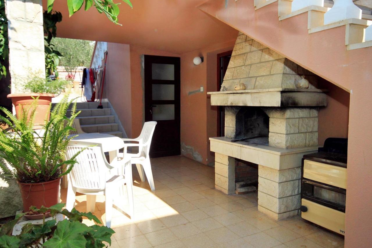 Apartments With A Parking Space Zavalatica, Korcula - 4453 المظهر الخارجي الصورة