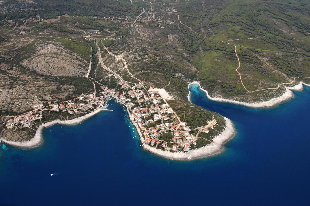 Apartments With A Parking Space Zavalatica, Korcula - 4453 المظهر الخارجي الصورة