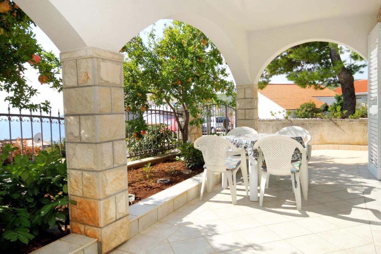 Apartments With A Parking Space Zavalatica, Korcula - 4453 المظهر الخارجي الصورة
