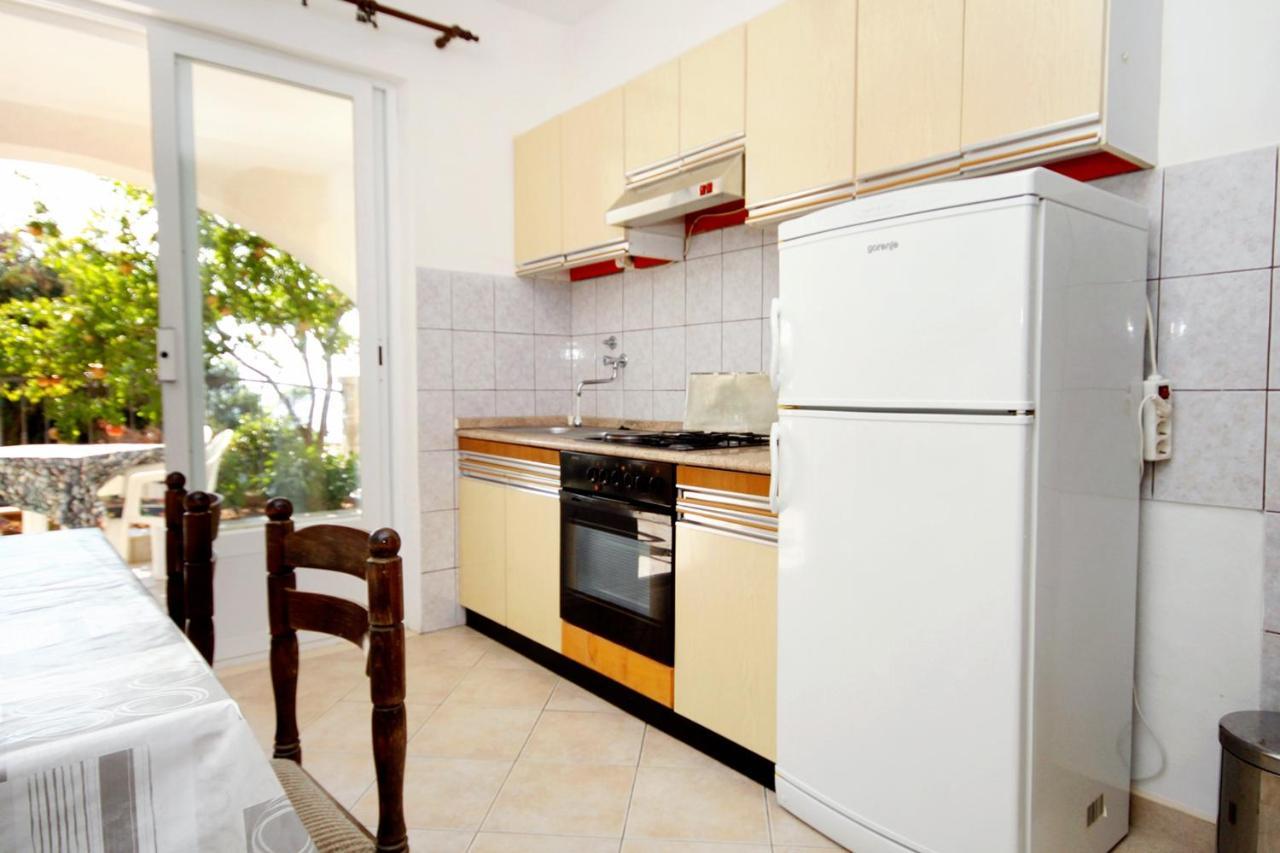 Apartments With A Parking Space Zavalatica, Korcula - 4453 المظهر الخارجي الصورة